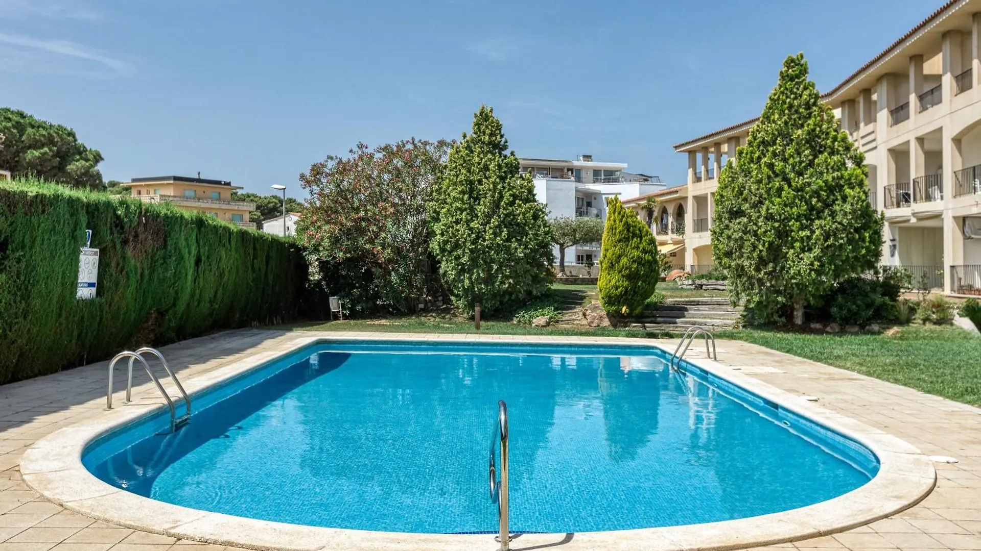 Clota Petita - Piscina Comunitaria Apartman L' Escala