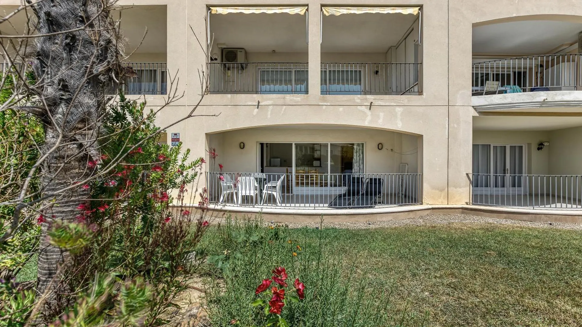 Clota Petita - Piscina Comunitaria Apartman L' Escala 0*,  Spanyolország